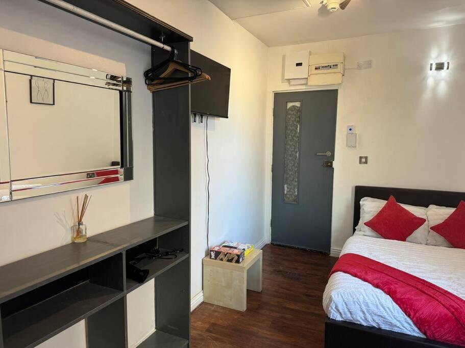 30 Percent Off - Cosy Retreat For Couples - Free Parking *