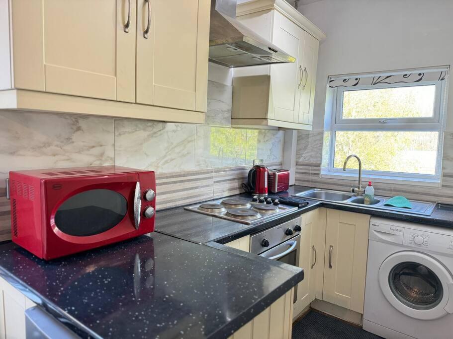 Apartment 30 Percent Off - Cosy Retreat For Couples - Free Parking Liverpool